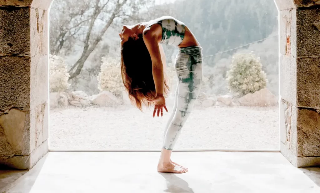 Xenia Rosales en su taller Leser Yoga